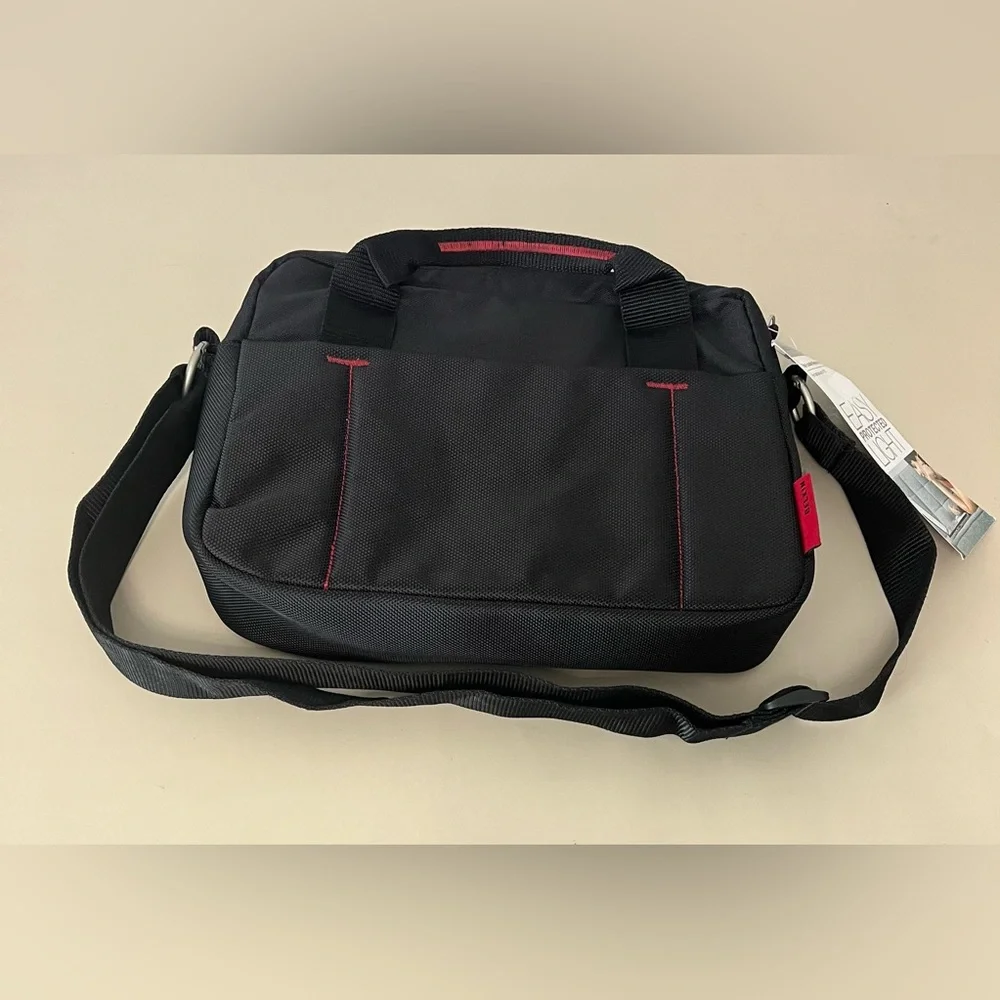 Belkin Top Load messenger laptop bag